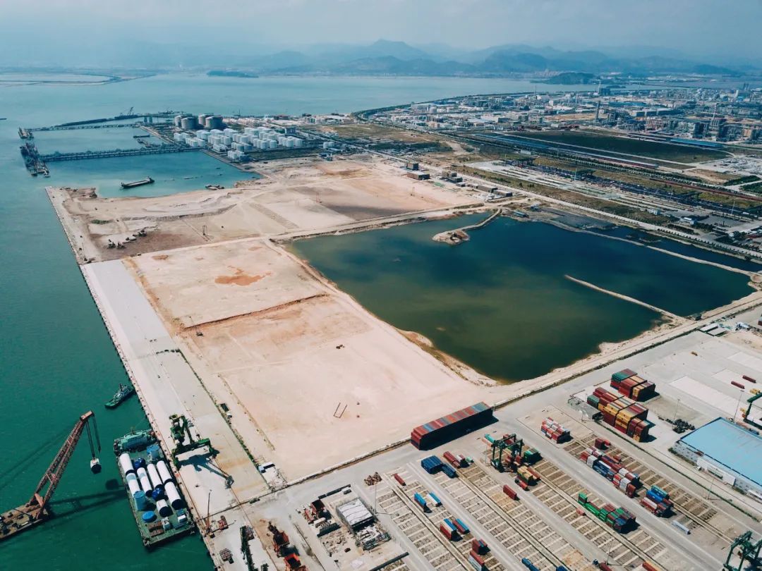 江阴港区6号和7号泊位扩能工程获岸线批复