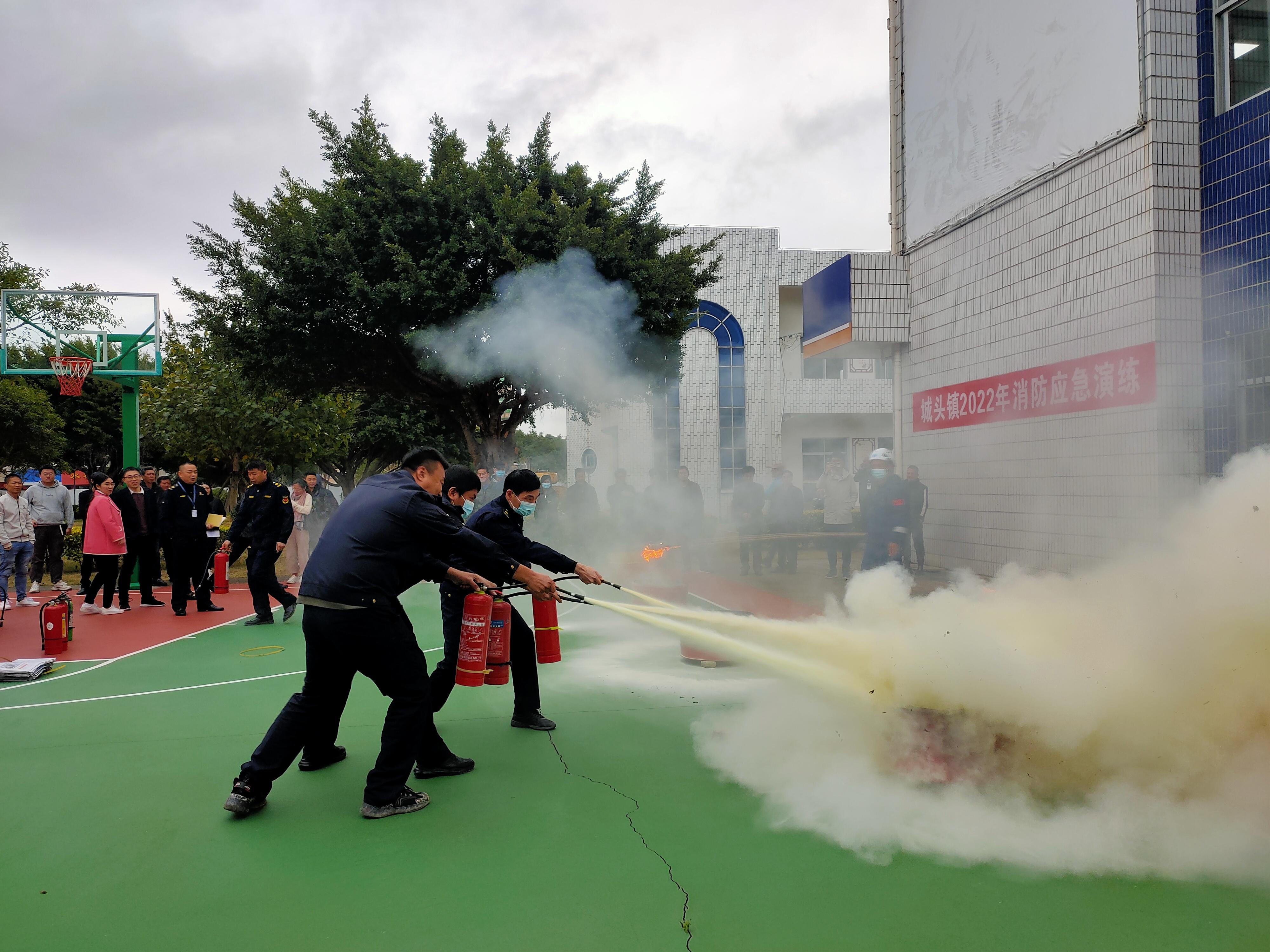 城头镇开展急救和消防知识培训