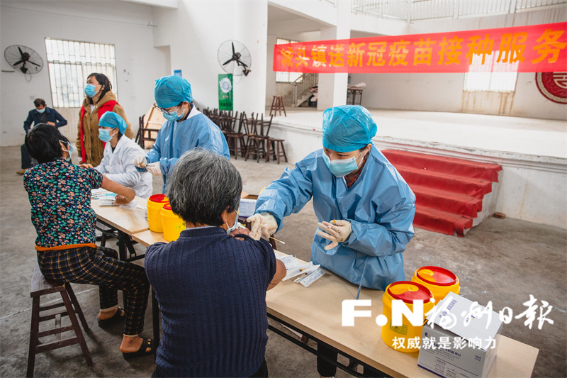 福清：疫苗接种送上岛
